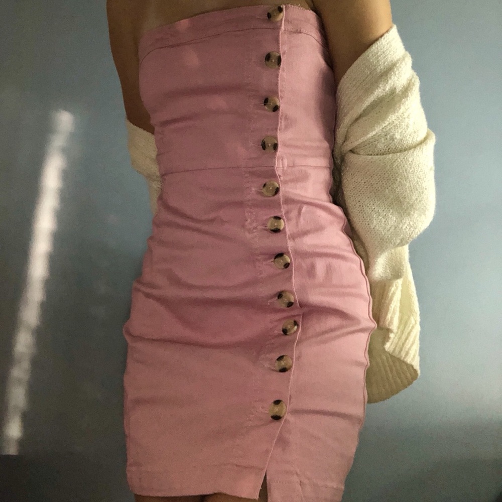 very 2000s strapless pink body con dress